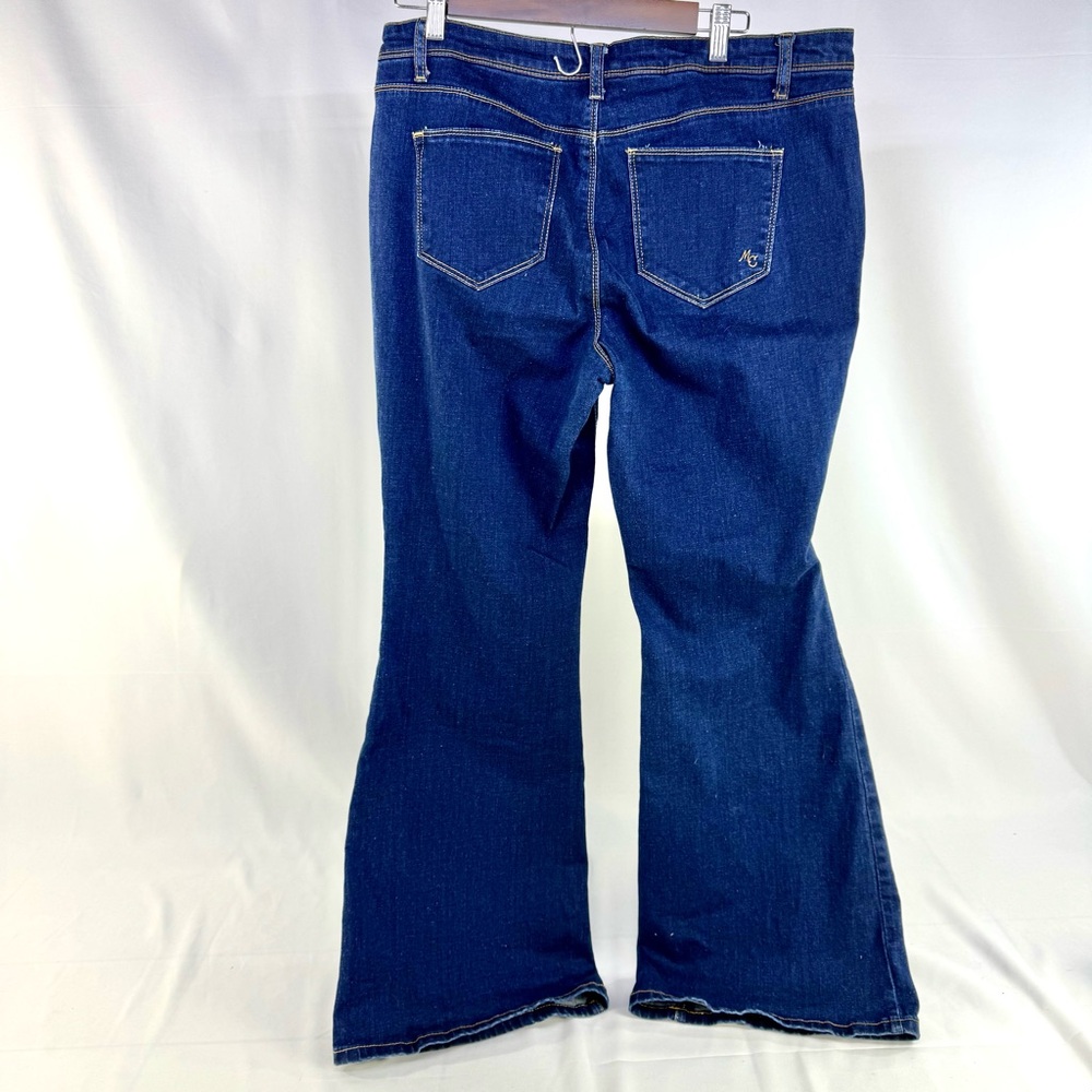EUC ModCloth Blue Bell Bottom Style Jeans, Women’s XL 40” long - Picture 3 of 13